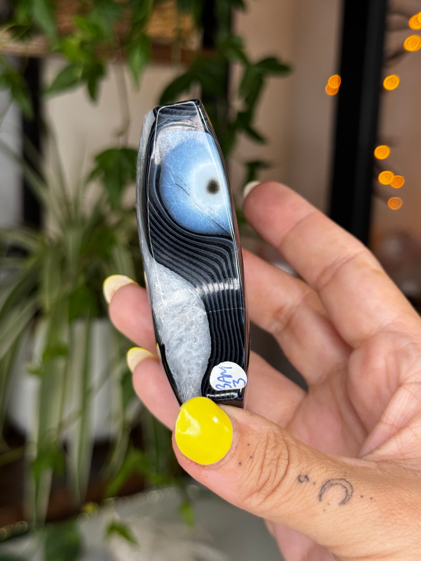 Black & Druzy Agate Moon with stand | 158g