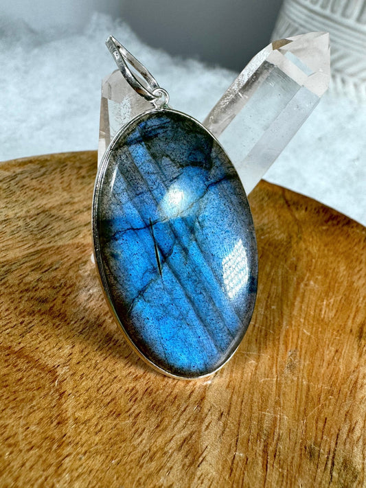 925 Silver Labradorite Pendant | Handmade - The Crystal Valley