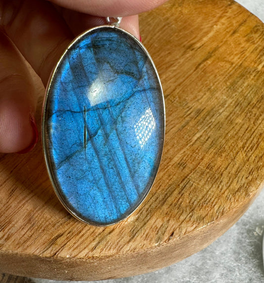925 Silver Labradorite Pendant | Handmade - The Crystal Valley