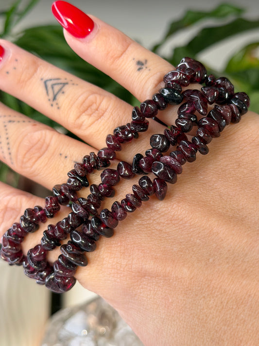Elasticated Garnet Bracelet