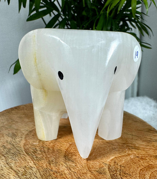 Onyx Elephant Candle Holder |364g - The Crystal Valley