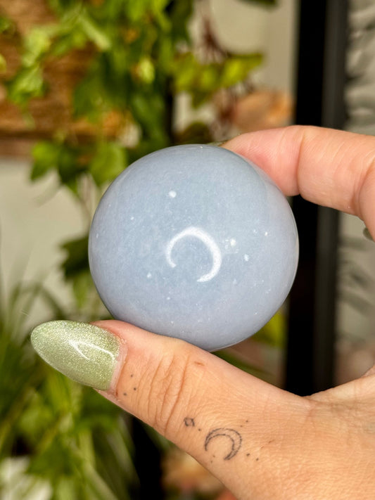 Small Angelite Sphere | 127g - The Crystal Valley