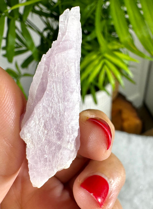 Natural Kunzite Specimen | 10g