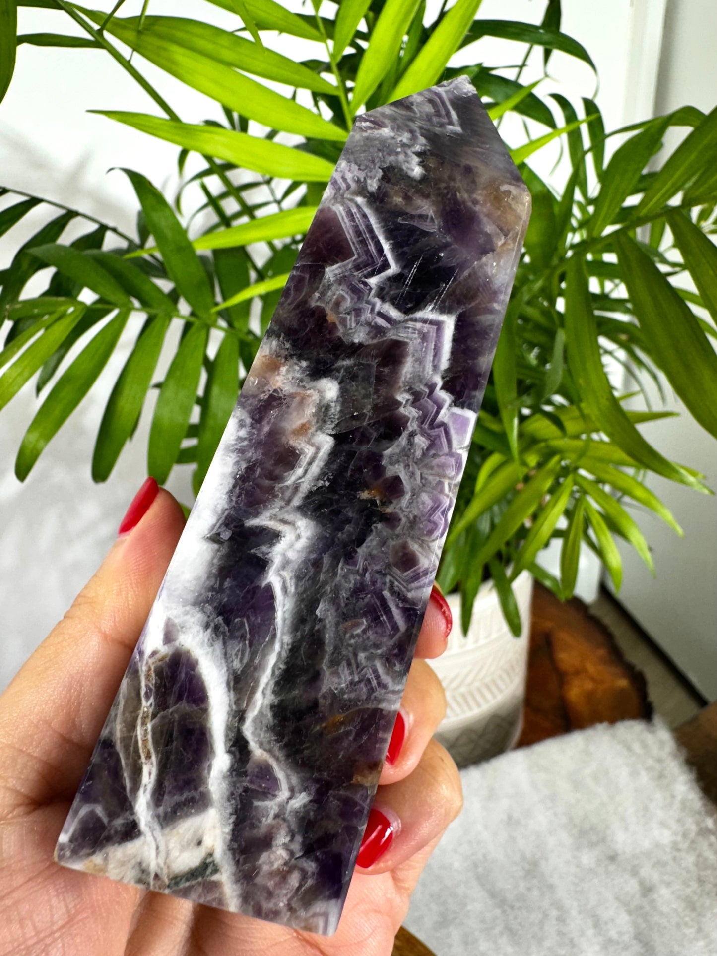 Chevron Amethyst Tower | 340g