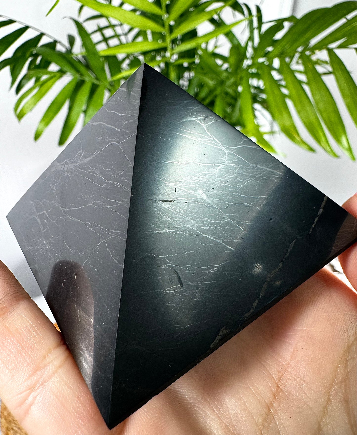 Shungite Pyramid | 190g