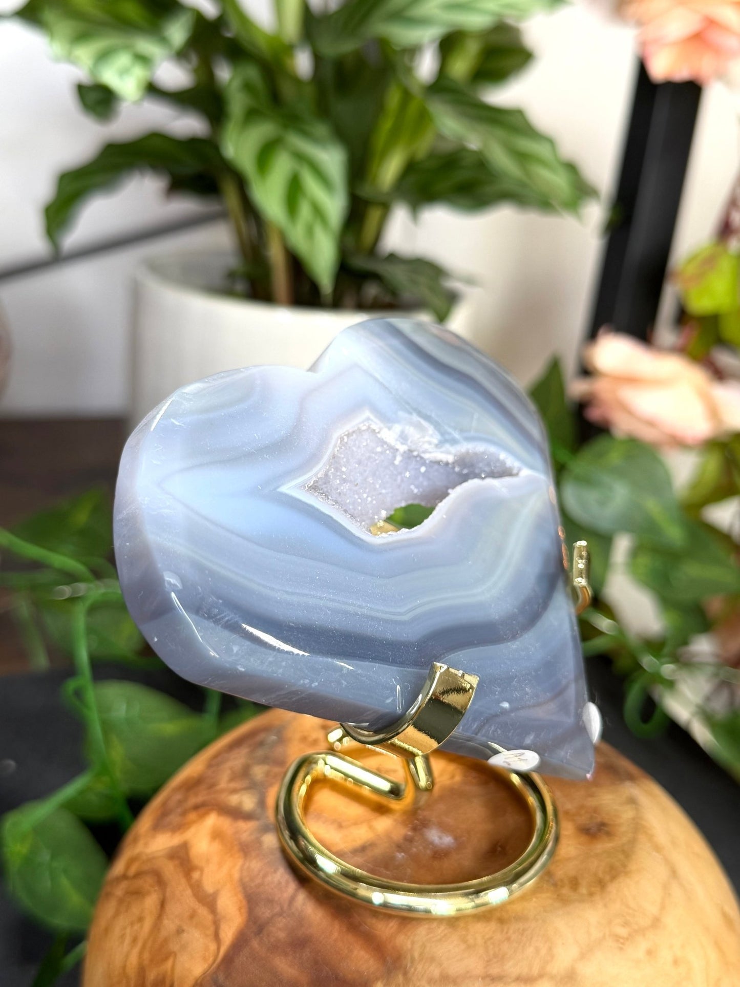 Agate Heart | 149g - The Crystal Valley
