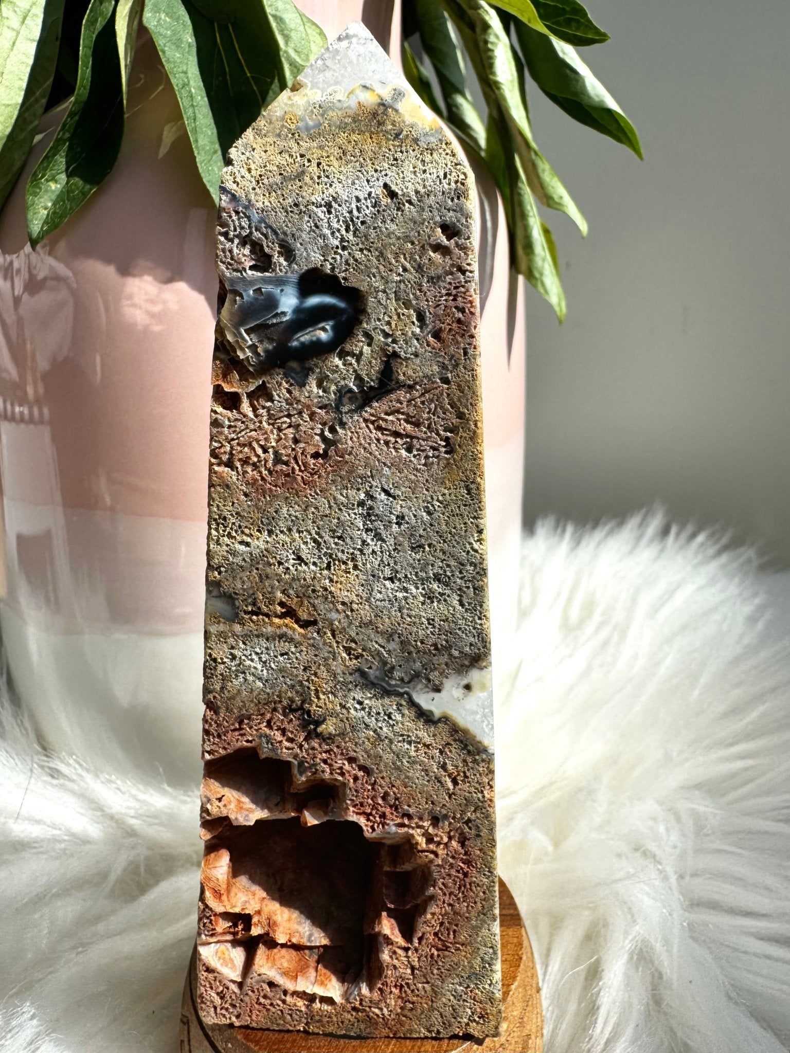 Agate with Quartz Tower | 239g - The Crystal Valley