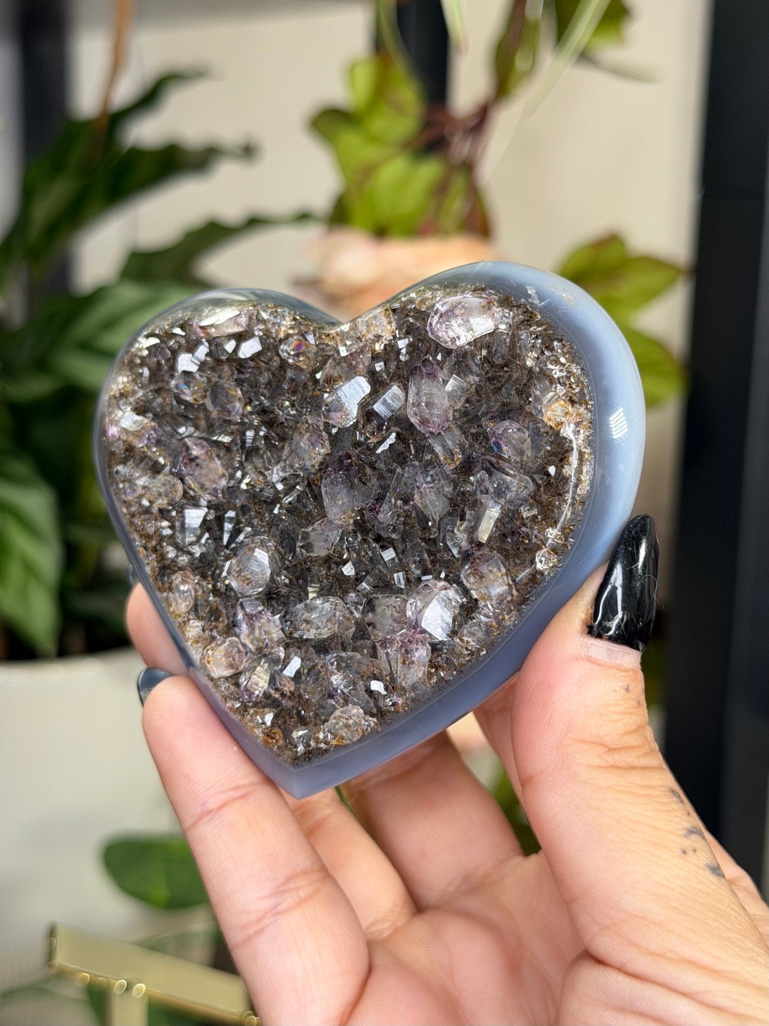 Black Amethyst and Agate Heart | 204g - The Crystal Valley