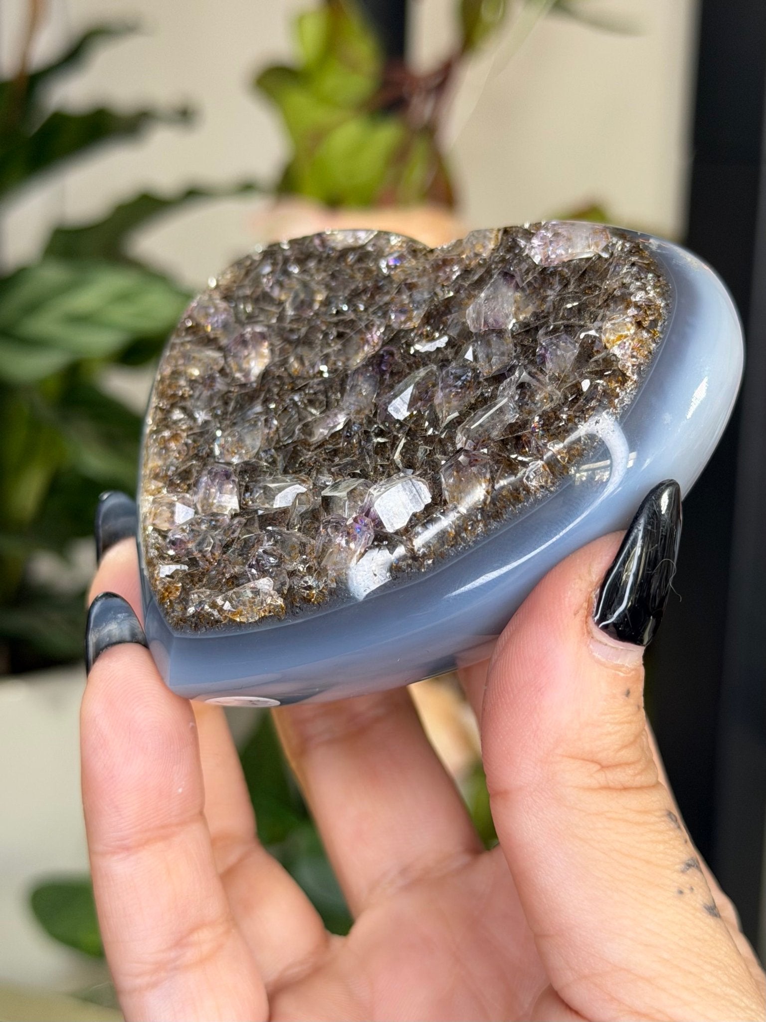 Black Amethyst and Agate Heart | 204g - The Crystal Valley