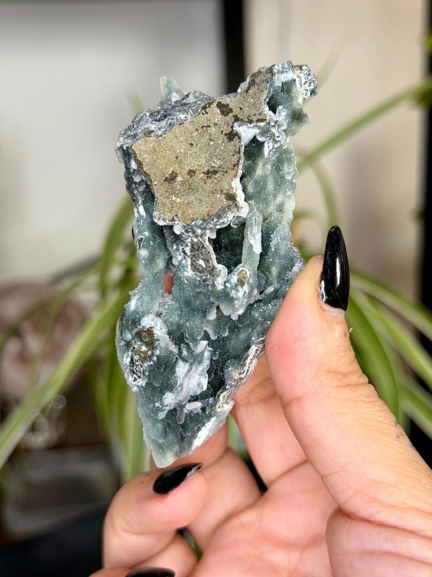 Chalcedony Apophyllite | 42g - The Crystal Valley