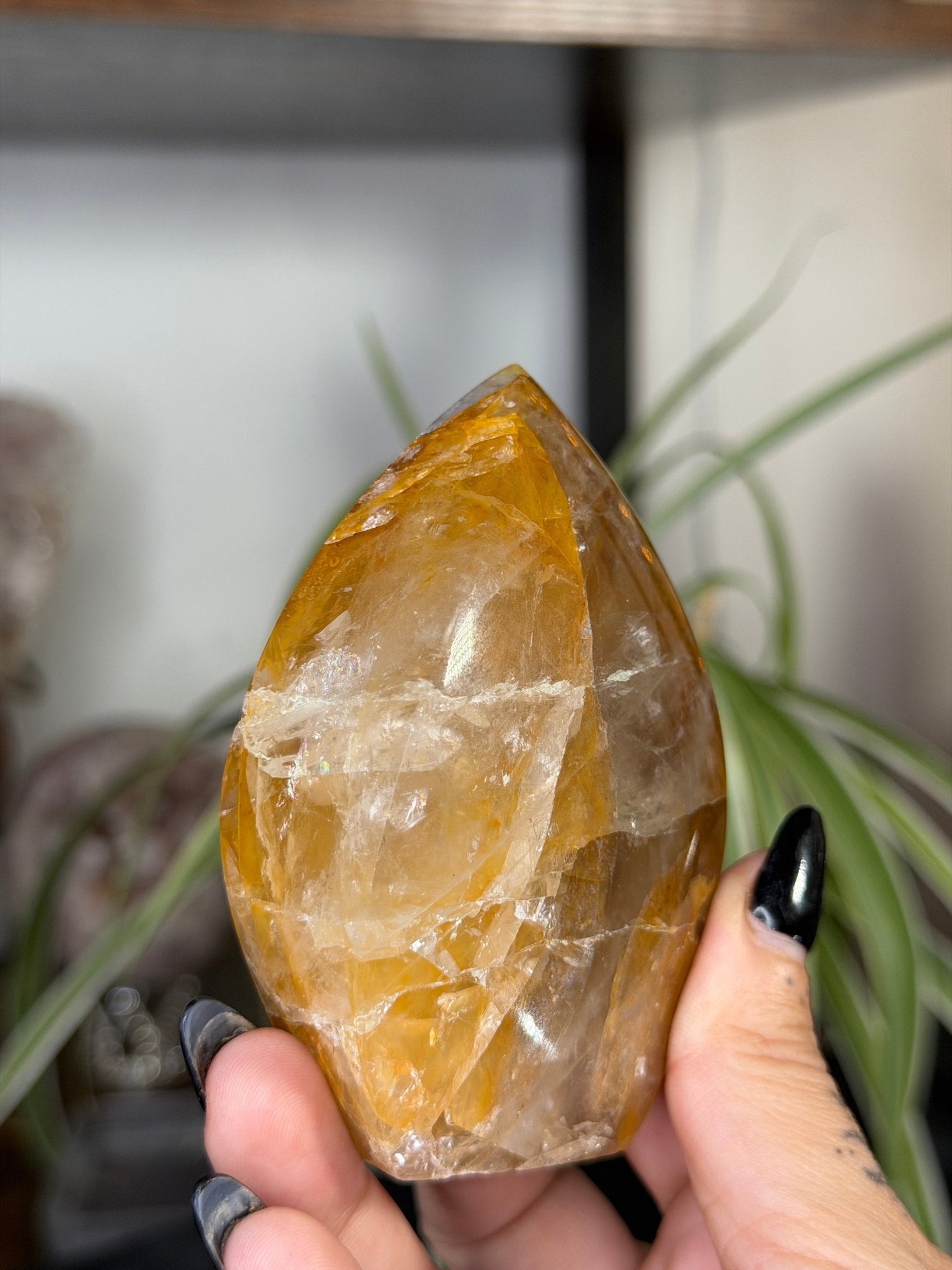 Golden Healer Flame | 209g - The Crystal Valley
