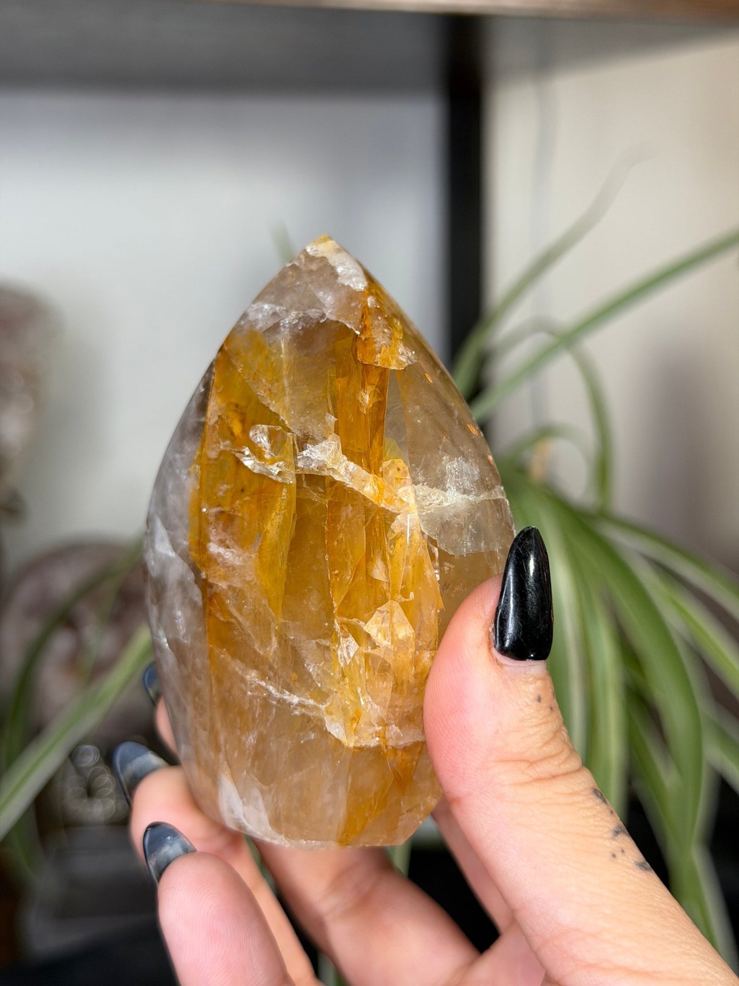 Golden Healer Flame | 209g - The Crystal Valley