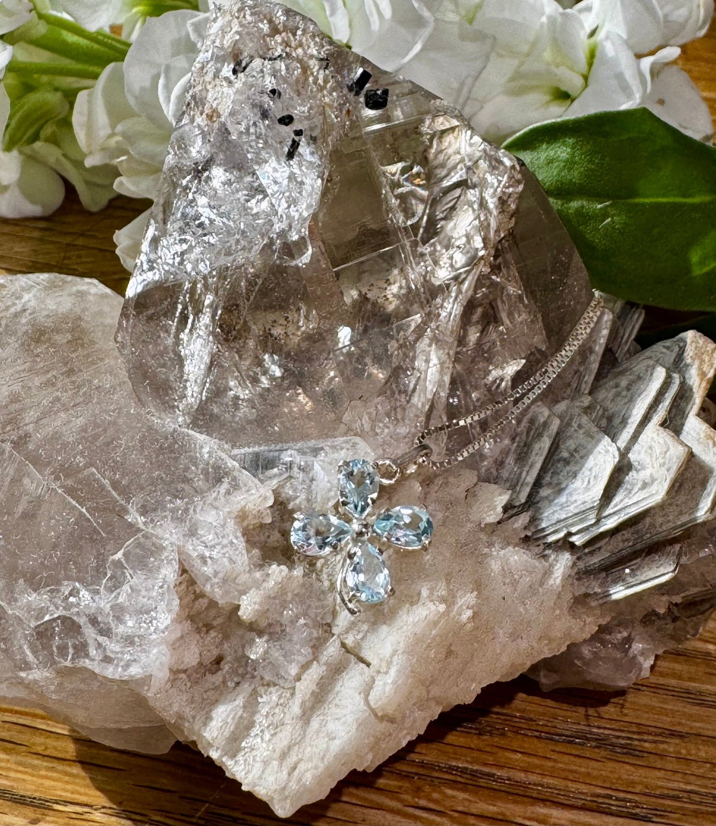 Handmade 925 Silver Blue Topaz Clover Pendant - The Crystal Valley