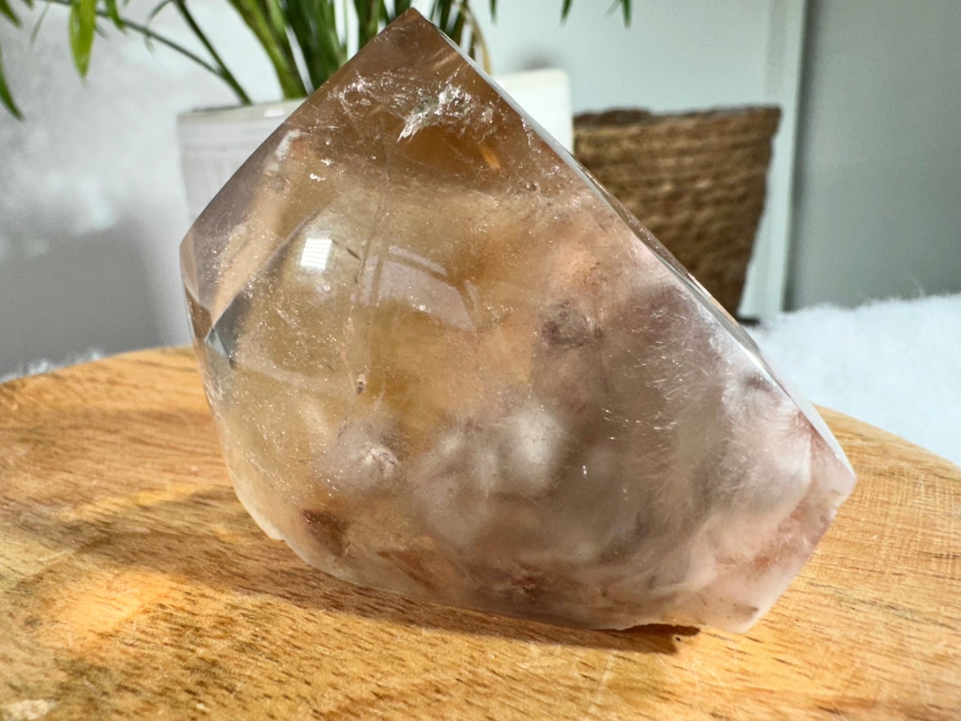 Hematoide Lens with "Cloud' inclusions | 100g - The Crystal Valley