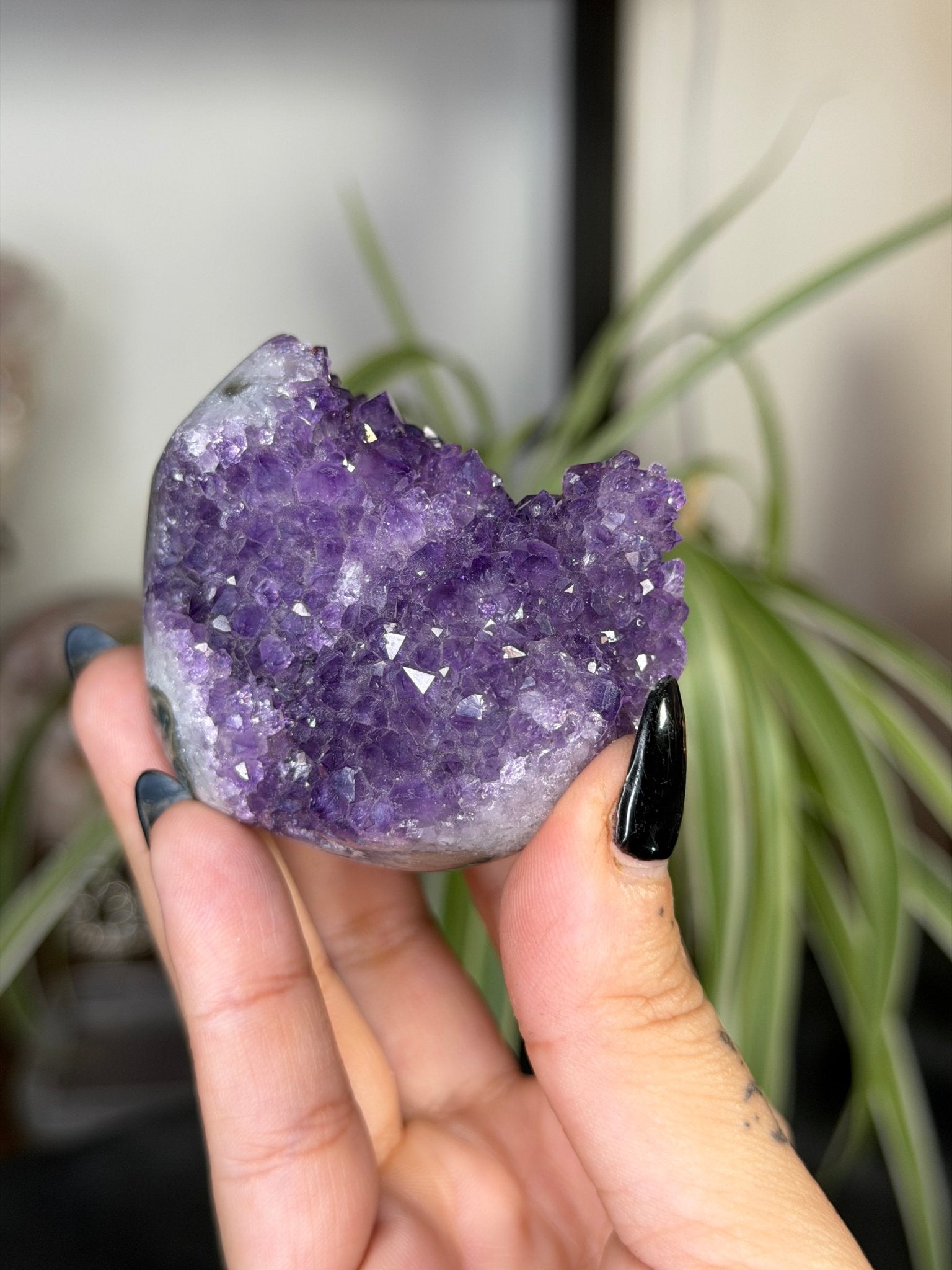 High Quality Amethyst | 132g - The Crystal Valley