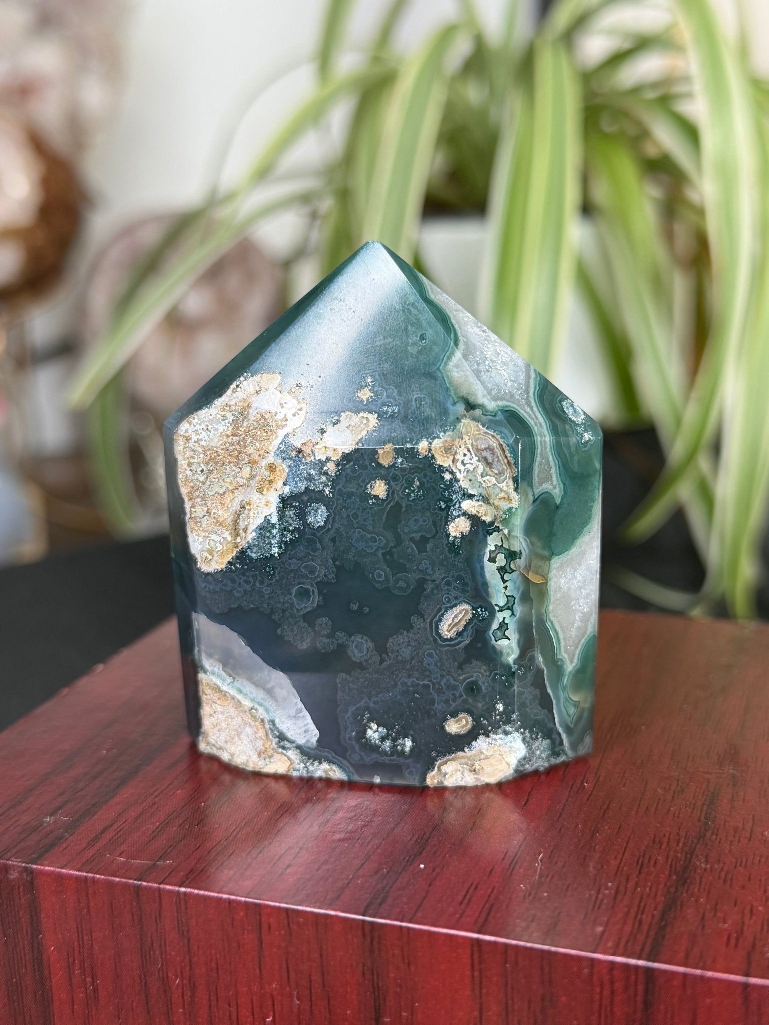 Mini Sugar Amethyst Tower | 114g - The Crystal Valley