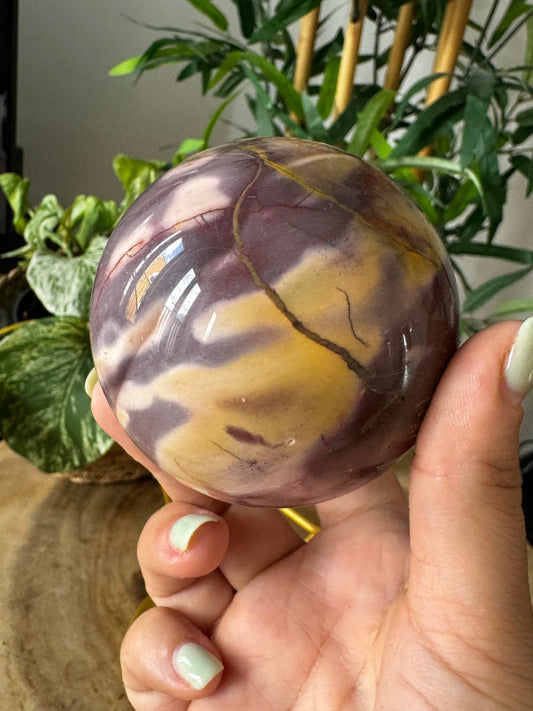 Mookaite Jasper Sphere | 410g - The Crystal Valley