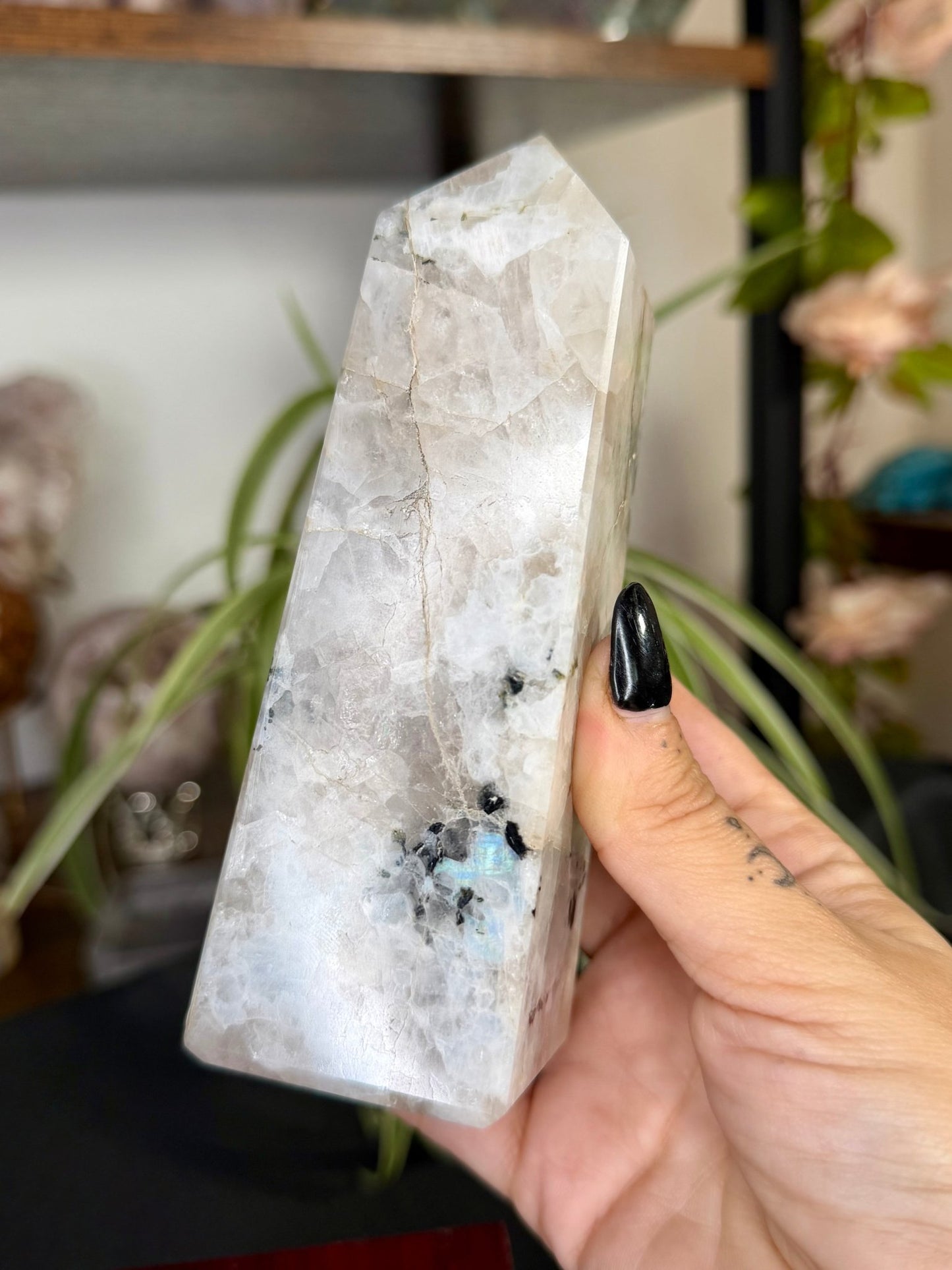 Moonstone Tower | 416g - The Crystal Valley