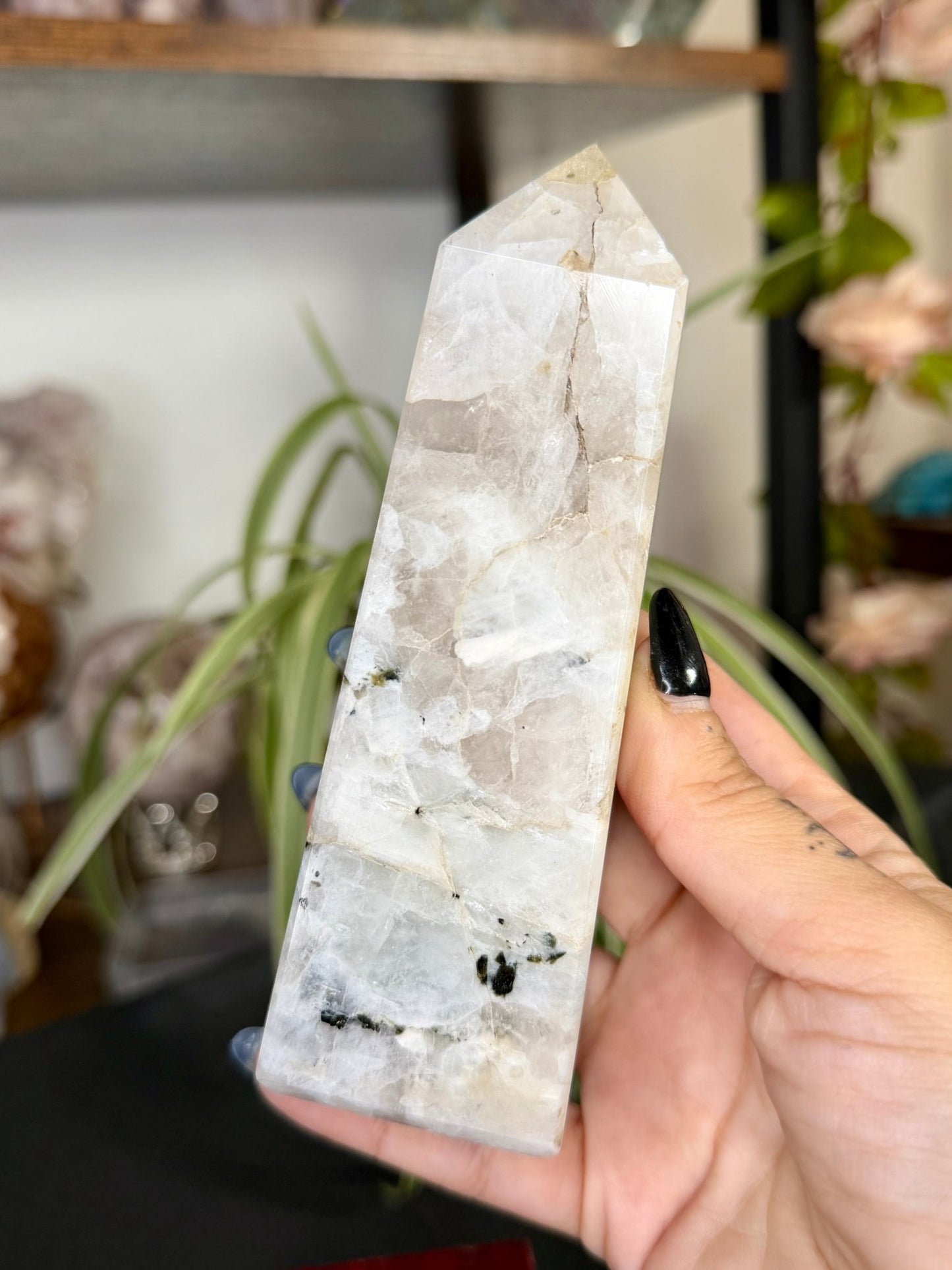 Moonstone Tower | 416g - The Crystal Valley