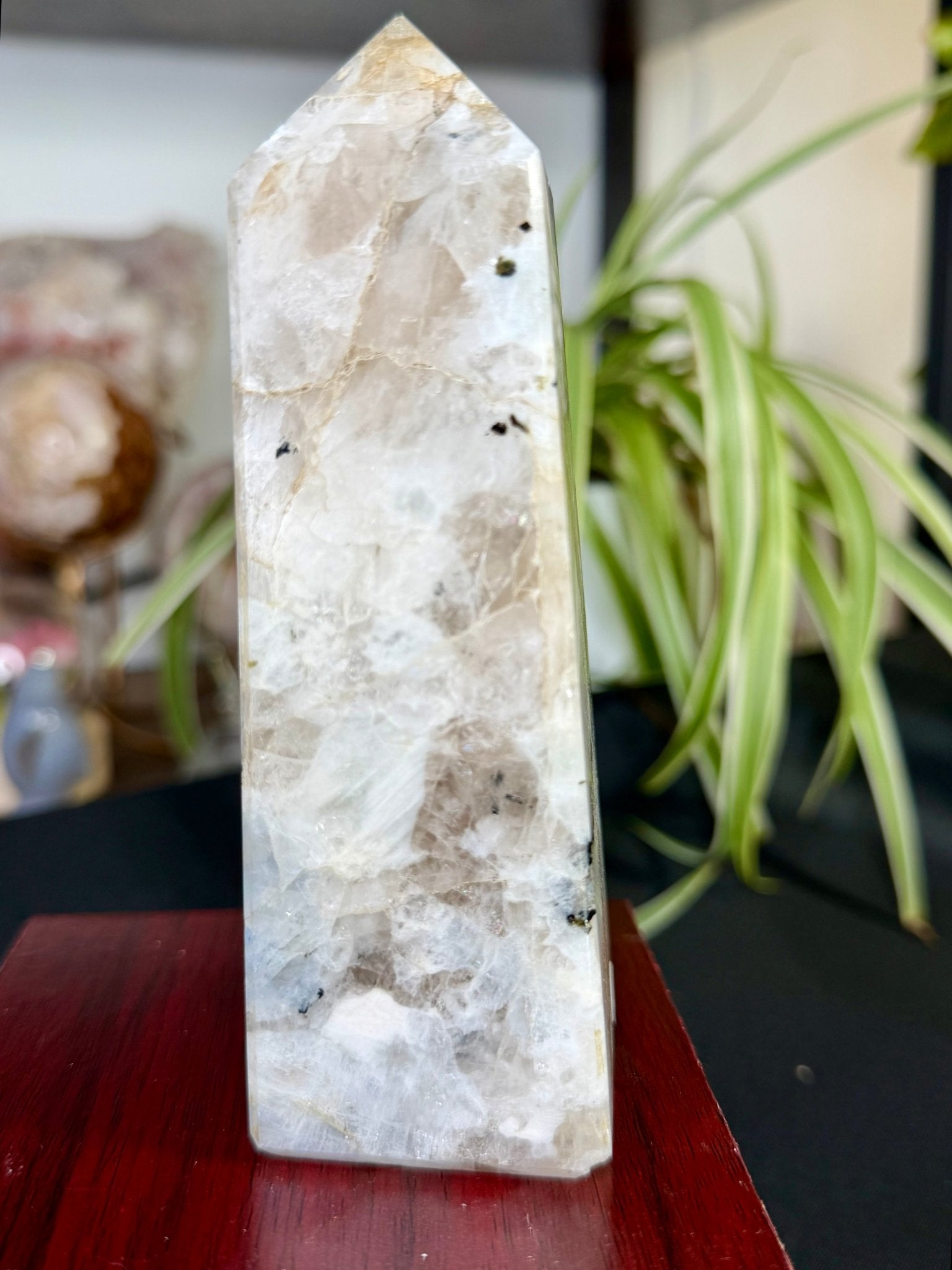 Moonstone Tower | 416g - The Crystal Valley