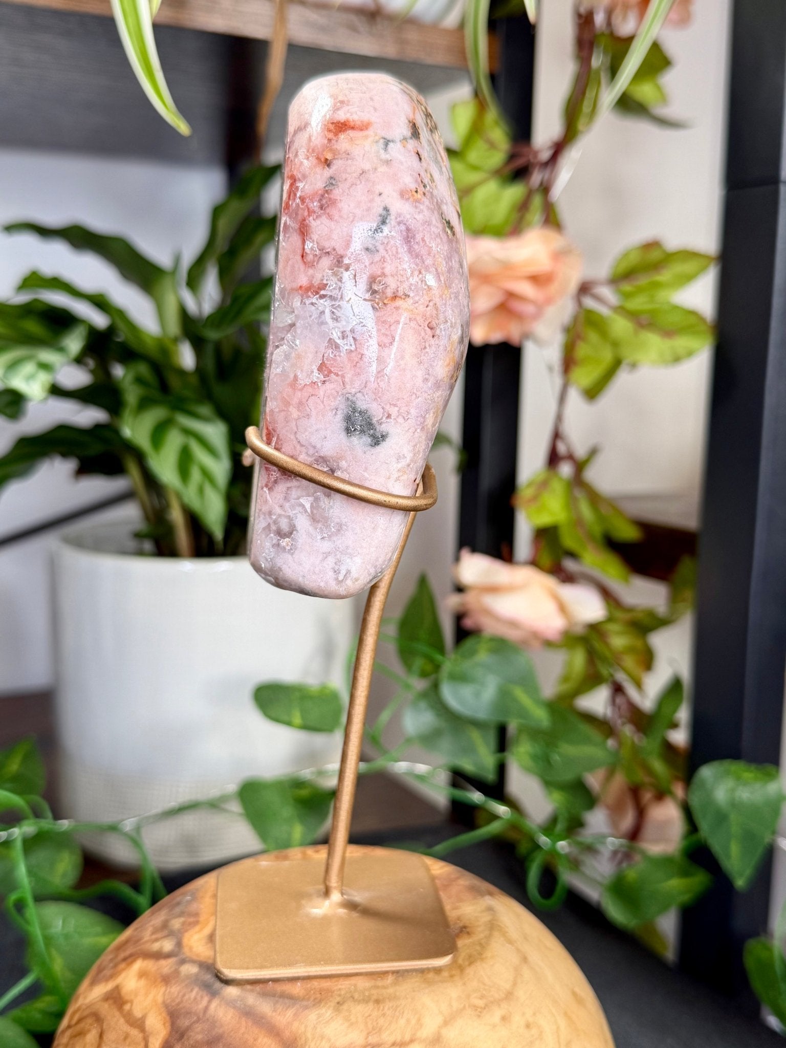 Pink Amethyst Free Form on Stand | 465g - The Crystal Valley