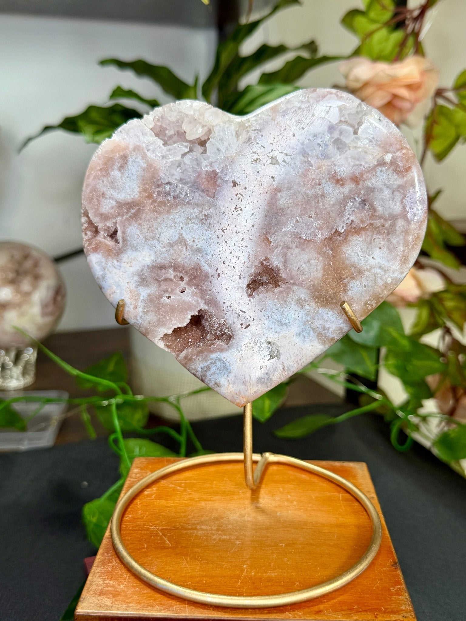 Pink Amethyst Heart on Stand | 462g - The Crystal Valley