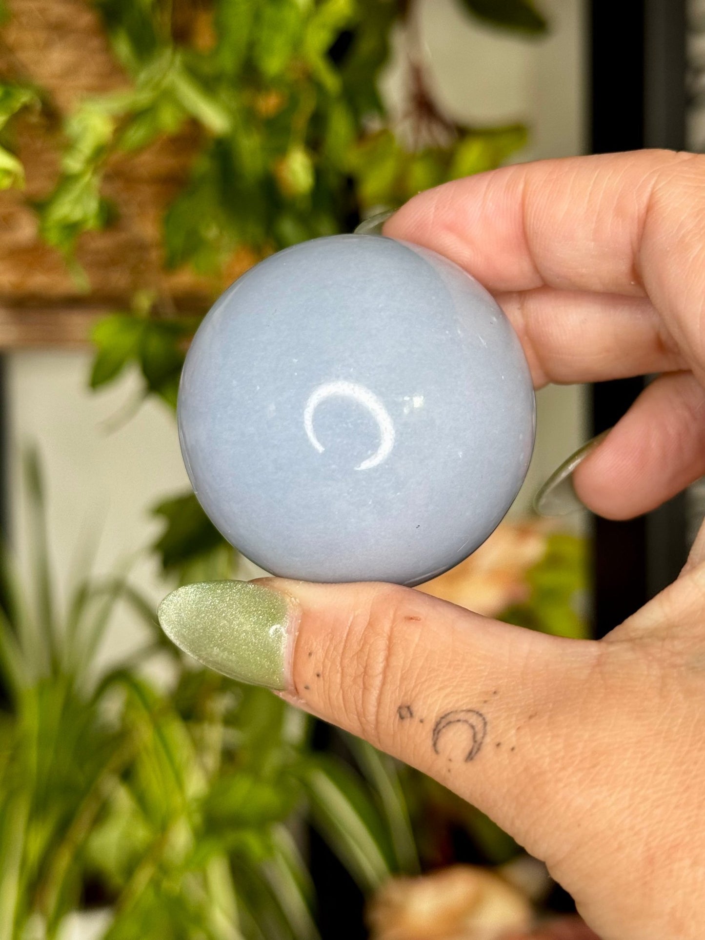 Small Angelite Sphere | 127g - The Crystal Valley