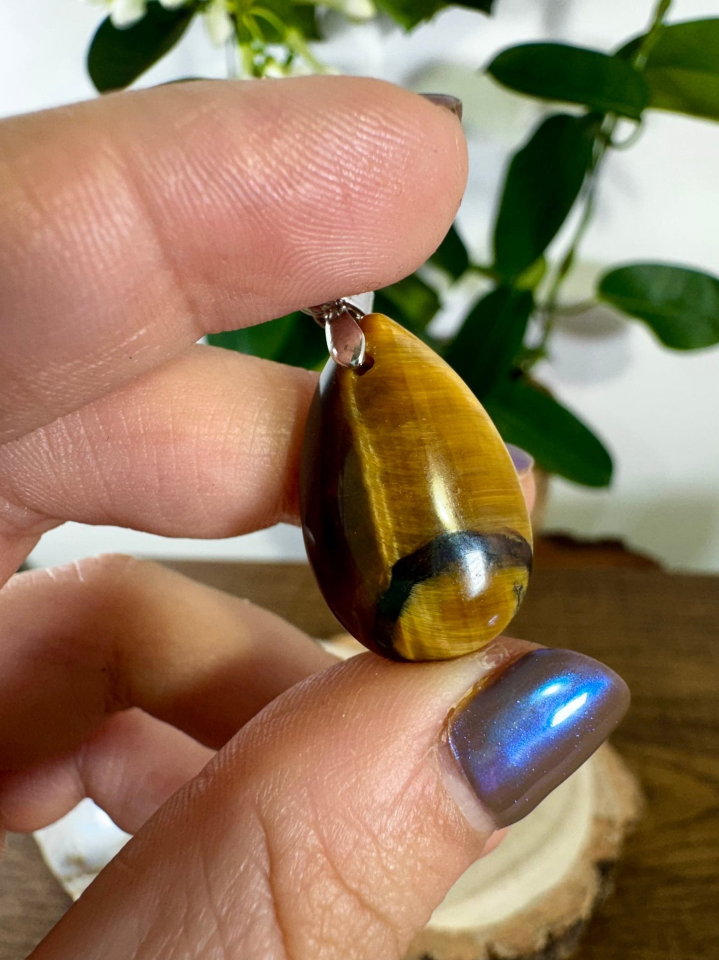 Tiger's Eye Pendant 1 | 5g - The Crystal Valley