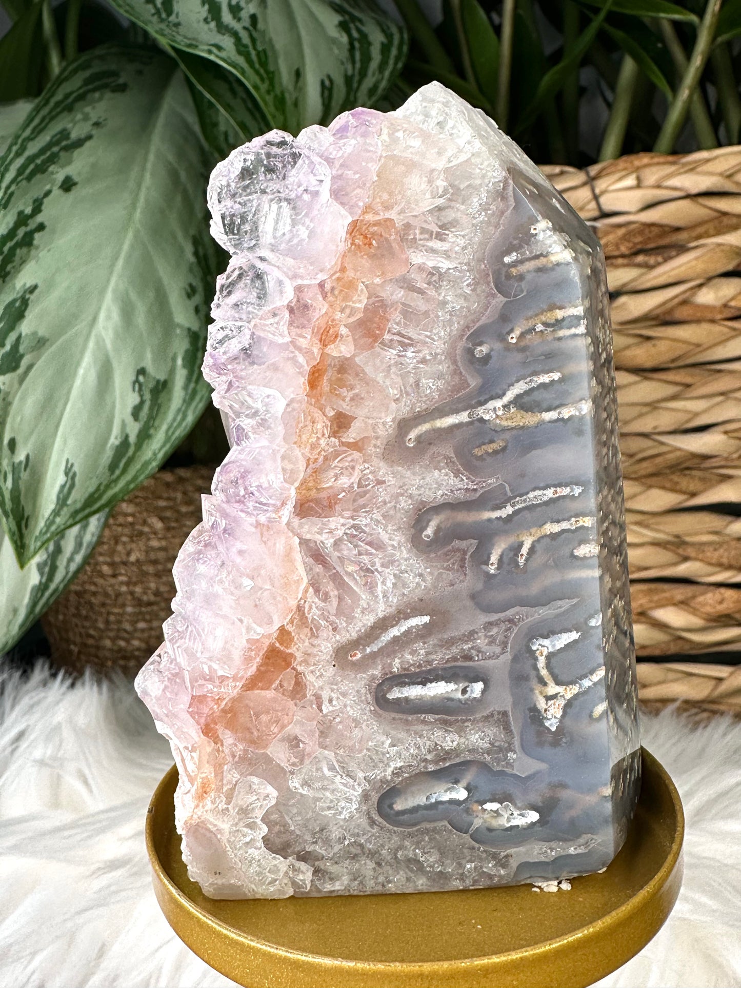 High Quality Amethyst Tower with Agate